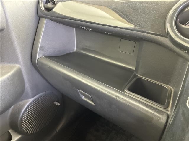 Toyota BB 2003 7716189-7