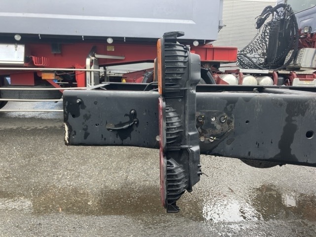 Isuzu GIGA 2015 7714718-14