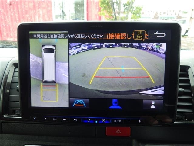 Toyota HIACE VAN 2023 7715701-17