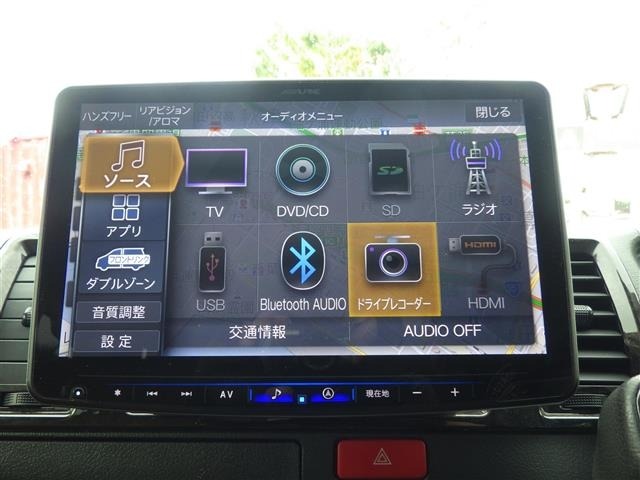Toyota HIACE VAN 2023 7715701-19