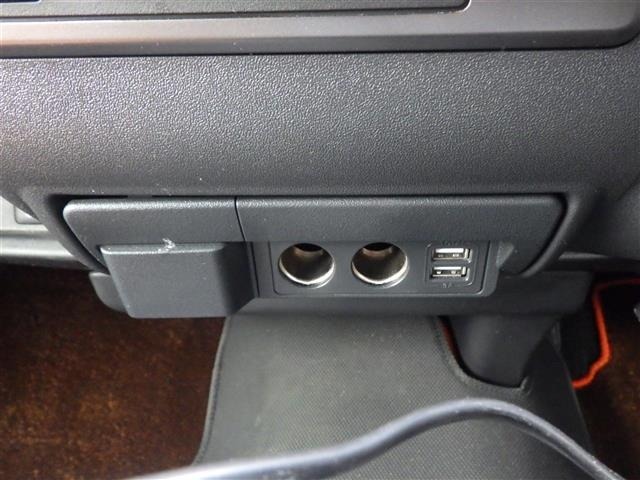 Toyota HIACE VAN 2023 7715701-23