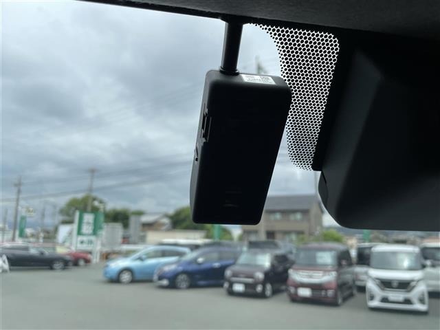 Toyota HIACE VAN 2022 7715710-10