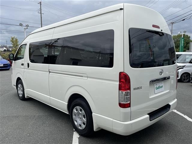 Toyota HIACE VAN 2022 7715710-13