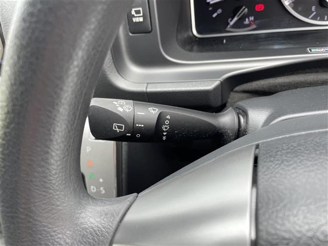 Toyota HIACE VAN 2022 7715710-16