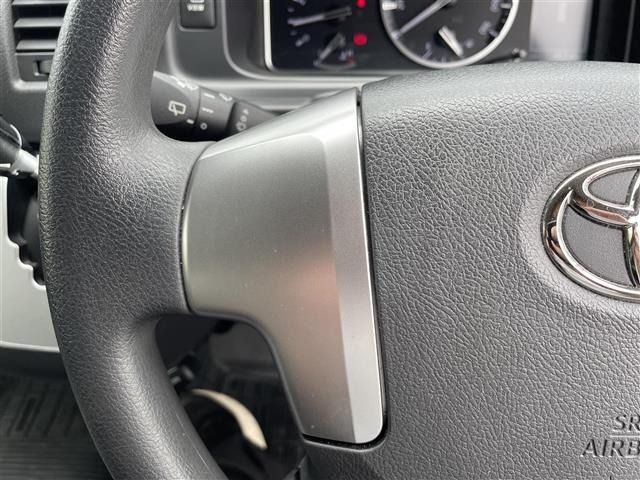 Toyota HIACE VAN 2022 7715710-17