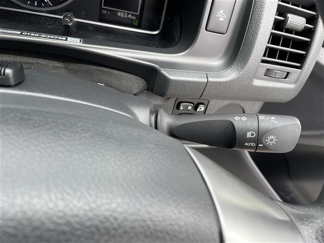 Toyota HIACE VAN 2022 7715710-19