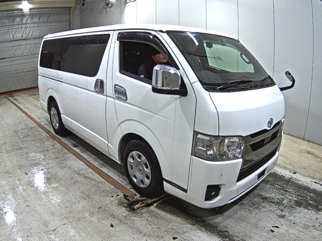 Toyota HIACE VAN 2023 7715879-0