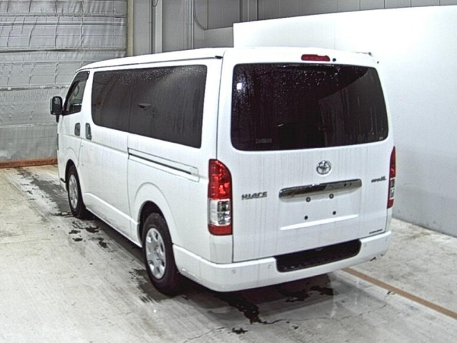 Toyota HIACE VAN 2023 7715879-1