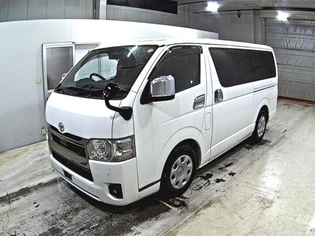 Toyota HIACE VAN 2023 7715879-4