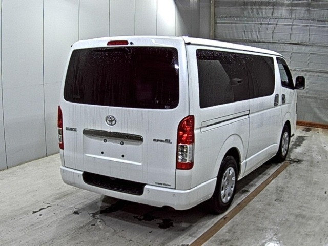 Toyota HIACE VAN 2023 7715879-5