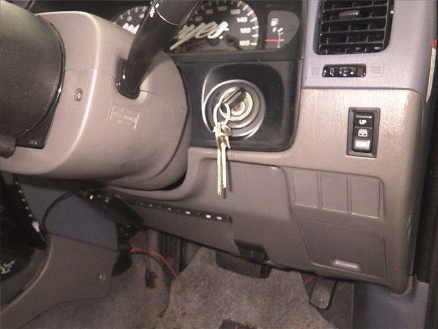 Toyota HILUX SURF 2000 7704435-8