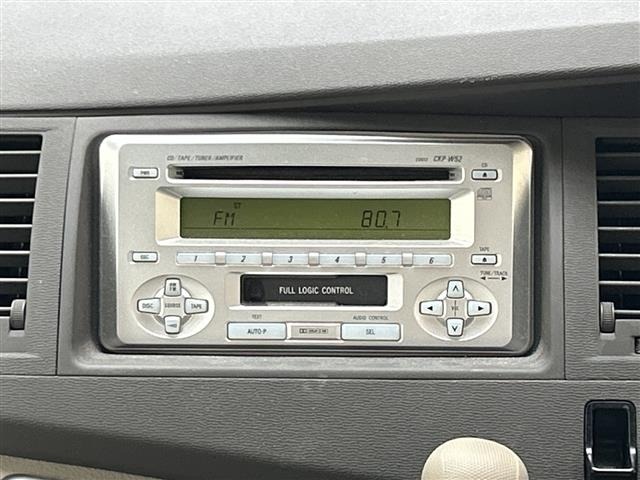 Toyota ISIS 2012 7716047-22