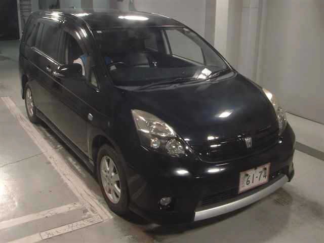Toyota ISIS 2014 7716080-0