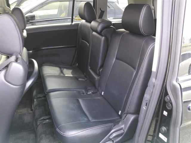 Toyota ISIS 2014 7716080-9