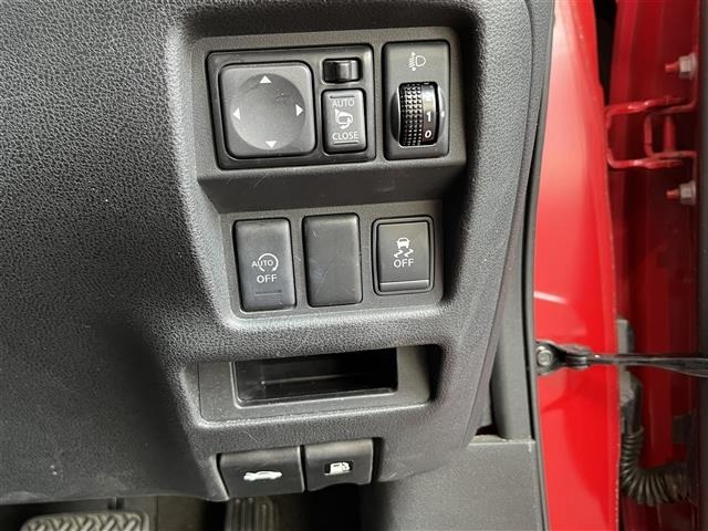 Nissan JUKE 2013 7716183-2