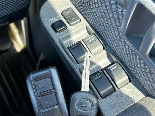 Toyota LAND CRUISER 2015 7716177-11