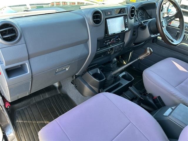 Toyota LAND CRUISER 2015 7716177-6