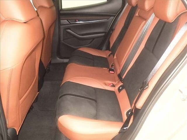 Mazda MAZDA3 2023 7695806-7