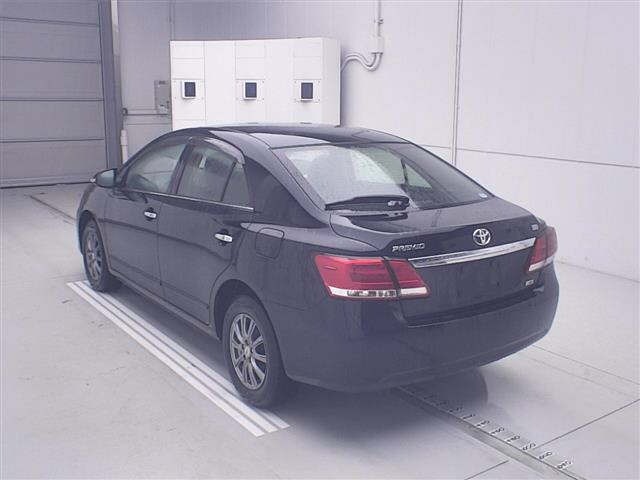 Toyota PREMIO 2017 7716198-1