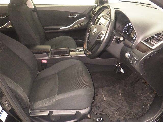 Toyota PREMIO 2017 7716198-5