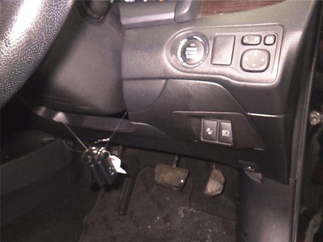 Toyota PREMIO 2017 7716198-8