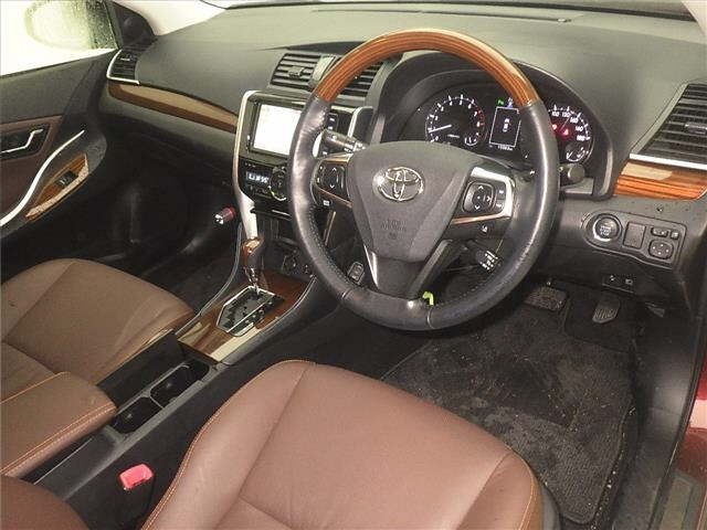 Toyota PREMIO 2018 7716199-3