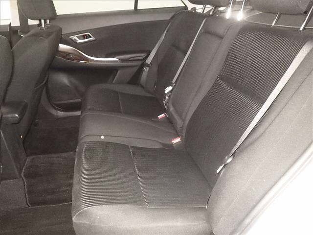 Toyota PREMIO 2017 7716200-7