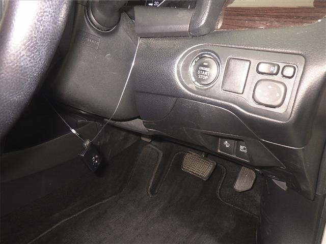 Toyota PREMIO 2017 7716200-8