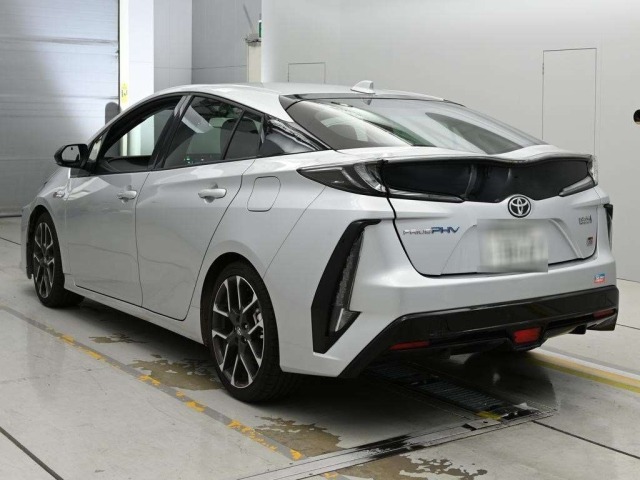 Toyota PRIUS PHV 2022 7702032-6