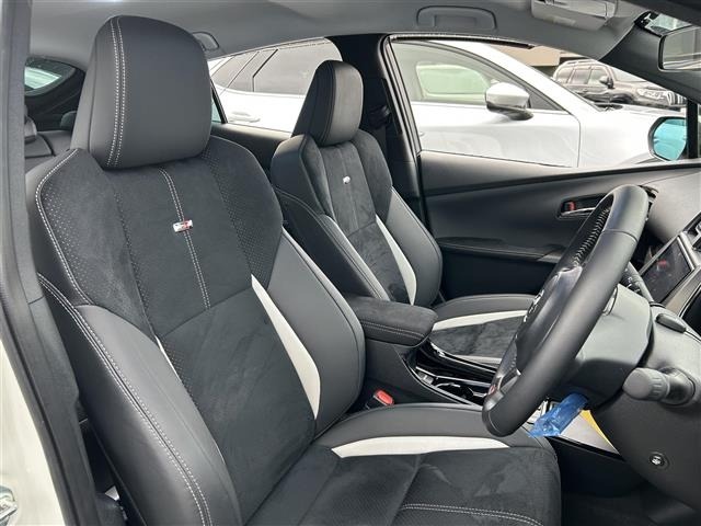 Toyota PRIUS PHV 2020 7702279-5