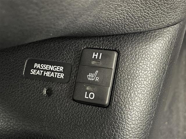 Toyota PRIUS PHV 2017 7702284-1