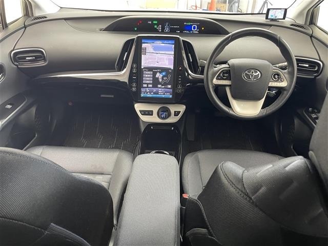 Toyota PRIUS PHV 2017 7702284-15