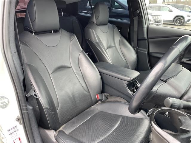 Toyota PRIUS PHV 2019 7702299-4