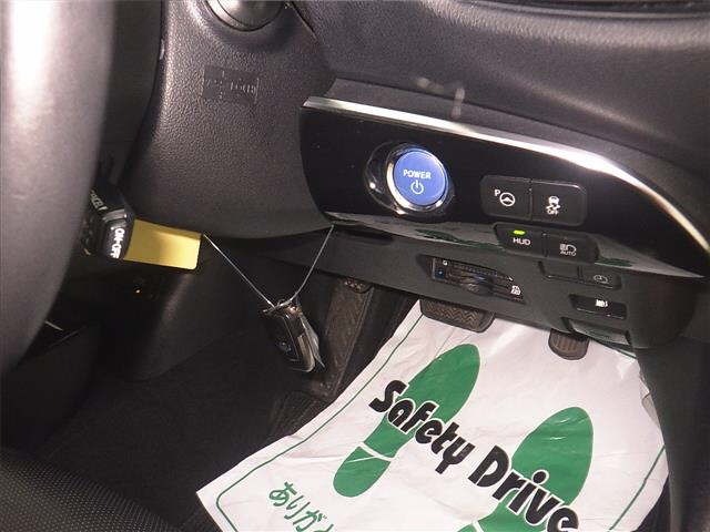 Toyota PRIUS PHV 2017 7702316-8