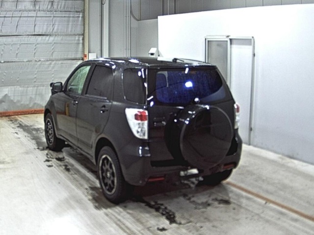 Toyota RUSH 2014 7704855-1