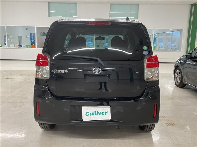 Toyota SPADE 2013 7703239-9