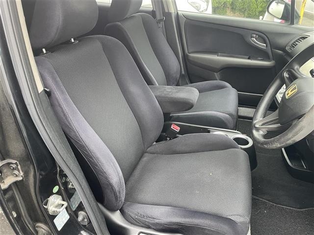 Honda STREAM 2007 7708910-10