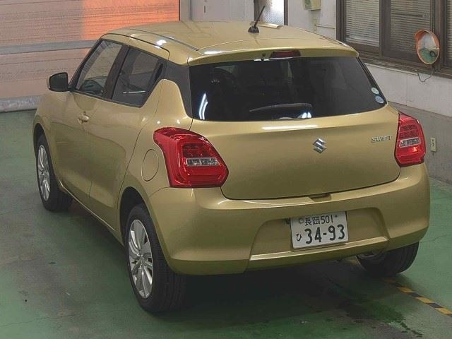 Suzuki SWIFT 2018 7706138-1