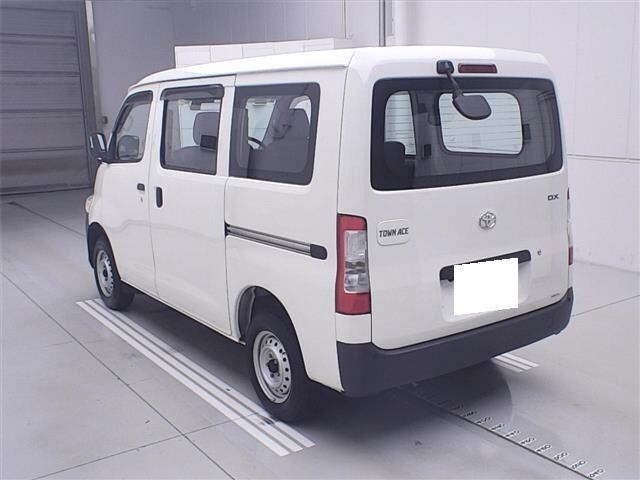 Toyota TOWNACE VAN 2023 7715362-1