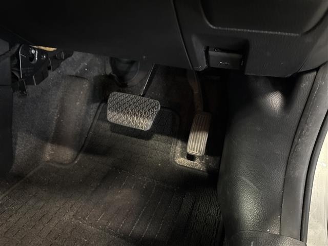 Mazda VERISA 2007 7712078-2