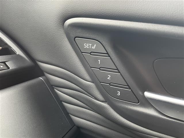 Toyota ALPHARD 2025 7716359-2