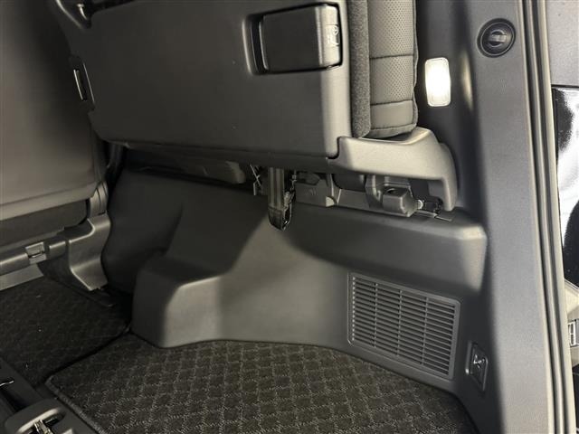 Toyota ALPHARD 2025 7716482-12