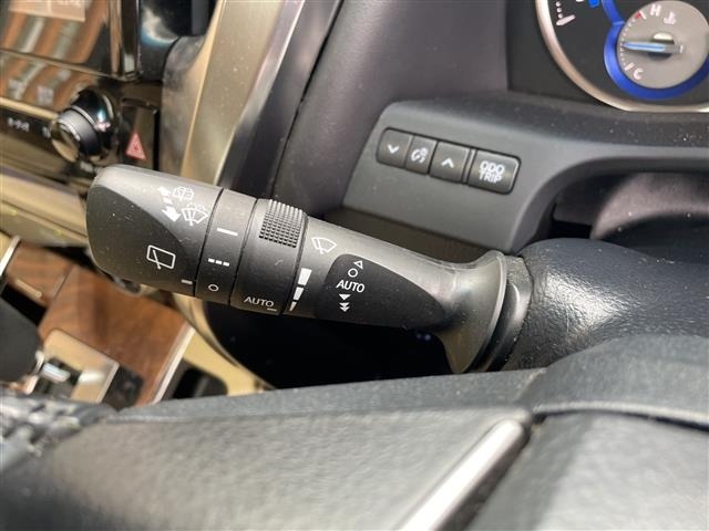 Toyota ALPHARD 2017 7716557-9