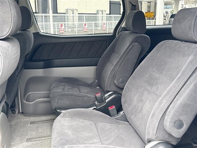 Toyota ALPHARD 2005 7716559-2