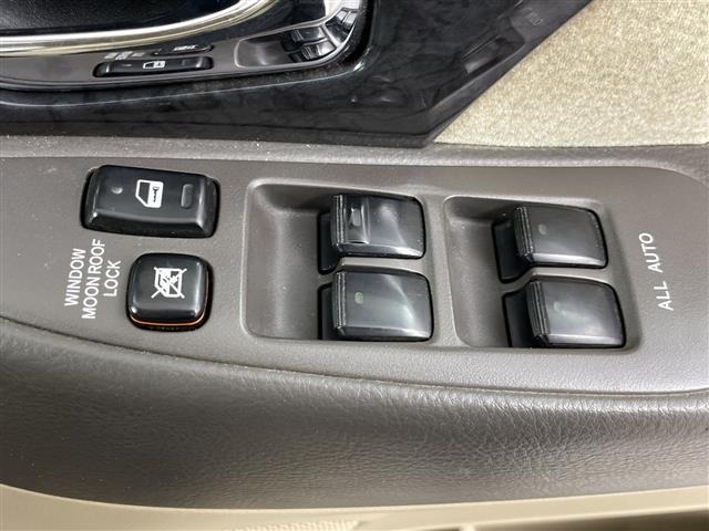 Toyota ALPHARD 2004 7716564-3