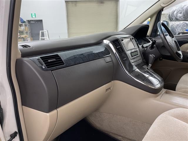 Toyota ALPHARD 2004 7716564-4