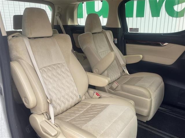 Toyota ALPHARD 2017 7716586-11