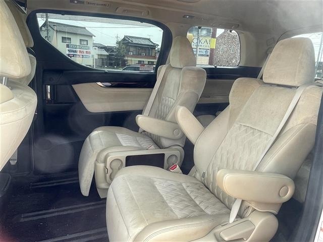 Toyota ALPHARD 2017 7716586-5