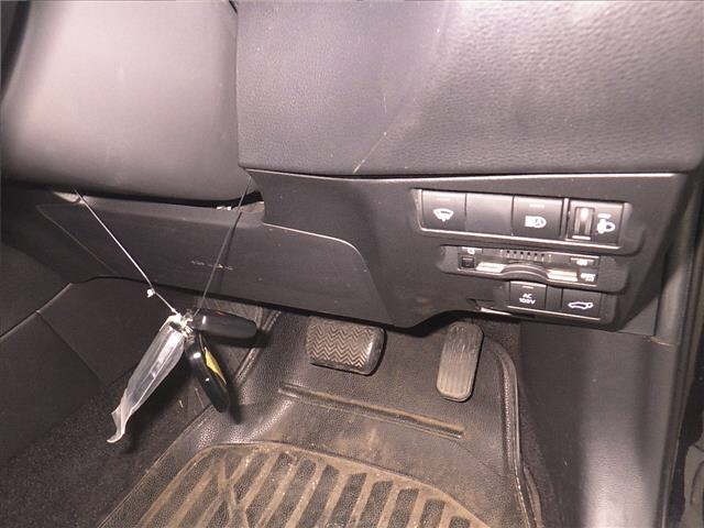 Toyota COROLLA CROSS 2021 7716804-8
