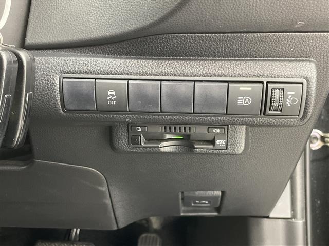 Toyota COROLLA TOURING 2020 7717026-19
